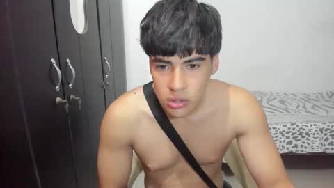 Snapshot of max_miller66 chatting on 03-11-26, 03:18 Max online show from 03-11-26, 03:18