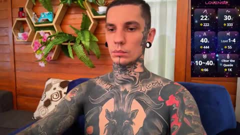 Snapshot of max_reaves chatting on 12-24-24, 06:44 online show from 12-24-24, 06:44