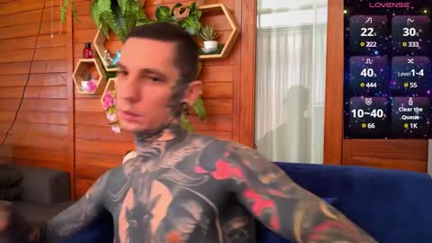 Snapshot of max_reaves chatting on 12-31-24, 01:57 online show from 12-31-24, 01:57