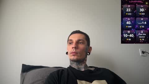 Snapshot of max_reaves chatting on 02-06-25, 01:32 online show from 02-06-25, 01:32