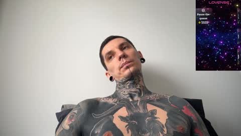 Snapshot of max_reaves chatting on 02-08-25, 10:07 online show from 02-08-25, 10:07