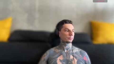 Snapshot of max_reaves chatting on 09-22-25, 06:04 online show from 09-22-25, 06:04