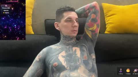 Snapshot of max_reaves chatting on 10-20-25, 05:19 online show from 10-20-25, 05:19