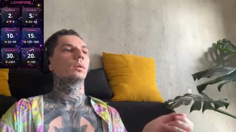 Snapshot of max_reaves chatting on 11-02-25, 05:43 online show from 11-02-25, 05:43