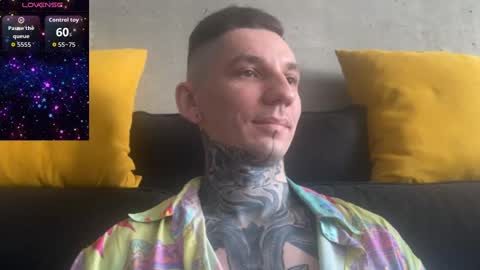 Snapshot of max_reaves chatting on 11-09-25, 05:50 online show from 11-09-25, 05:50