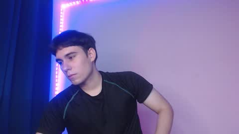 max_snow1616 online show from 02-04-26, 04:02