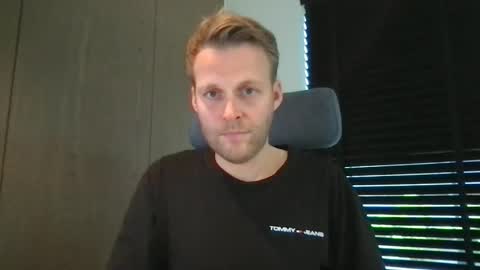 Max take off clothes online show from 10-14-25, 08:26