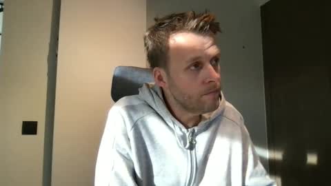 Max take off clothes online show from 01-19-26, 10:08