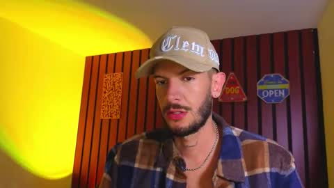 Max Taylor online show from 10-22-25, 12:33