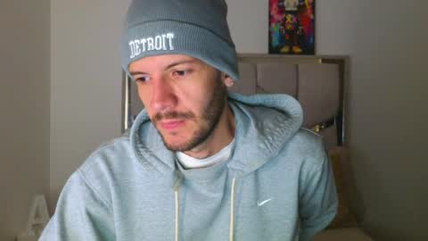 Max Taylor online show from 05-12-26, 01:47