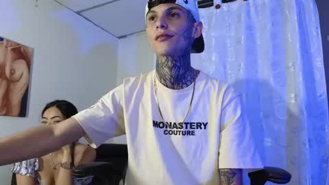 Snapshot of maxandalyn_ chatting on 01-10-25, 08:04 Max Dalyn online show from 01-10-25, 08:04