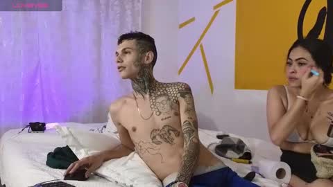 Snapshot of maxandalyn_ chatting on 01-18-25, 08:19 Max Dalyn online show from 01-18-25, 08:19