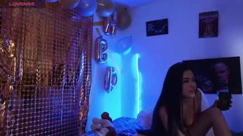 Snapshot of maxandalyn_ chatting on 01-25-25, 11:11 Max Dalyn online show from 01-25-25, 11:11