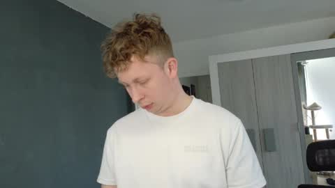 maxboner94 online show from 04-21-26, 11:05