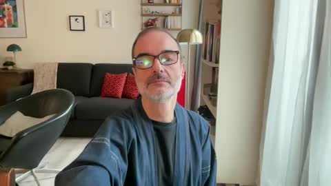 Max Mikado online show from 01-28-25, 01:49