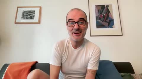 Max Mikado online show from 02-12-26, 12:00