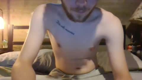 Snapshot of maxgetswilder chatting on 09-11-25, 01:22 Max Wilder online show from 09-11-25, 01:22