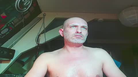 Snapshot of maxhardcore77 chatting on 03-09-25, 10:41 maxhardcore77 online show from 03-09-25, 10:41