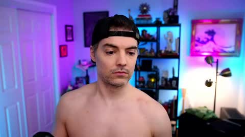 Max Hughes online show from 04-12-26, 02:27