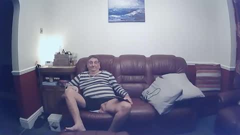 MAX online show from 03-12-25, 10:28