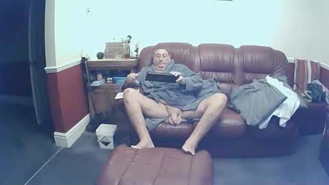 MAX online show from 10-02-25, 11:23