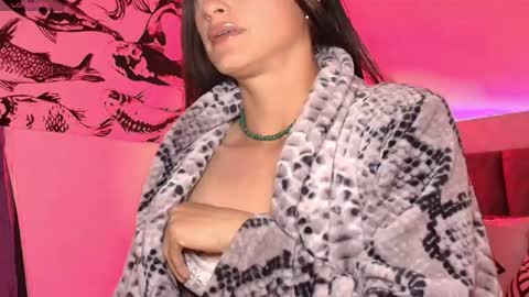 Snapshot of maxianomal chatting on 04-20-26, 12:35 Max online show from 04-20-26, 12:35