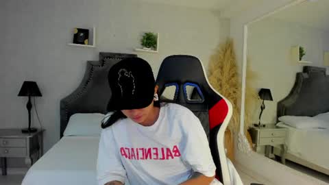 Maxi online show from 06-20-26, 11:40