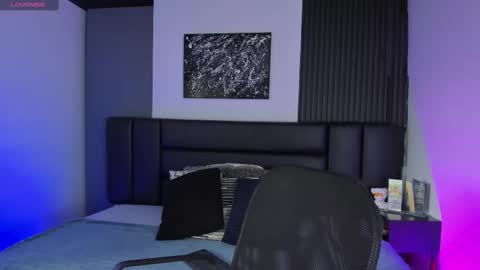 Maximo Wolf online show from 03-04-25, 09:00