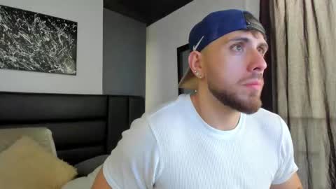 Maximo Wolf online show from 09-17-25, 08:21