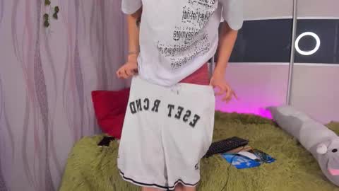 maxim burn online show from 11-29-25, 01:14