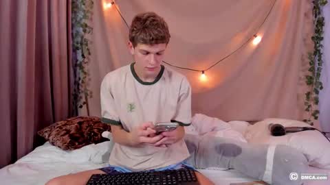 Snapshot of maxim_burn chatting on 02-15-26, 03:42 maxim burn online show from 02-15-26, 03:42