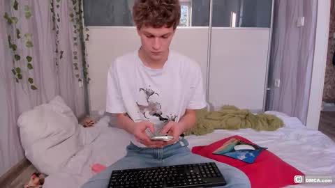 Snapshot of maxim_burn chatting on 02-21-26, 01:23 maxim burn online show from 02-21-26, 01:23