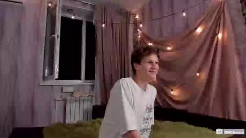 Snapshot of maxim_burn chatting on 03-06-26, 12:18 maxim burn online show from 03-06-26, 12:18