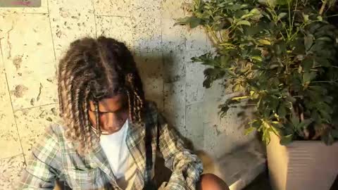 maxim online show from 03-08-25, 03:17