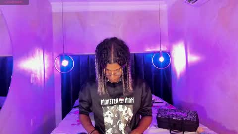 maxim online show from 09-28-25, 02:28