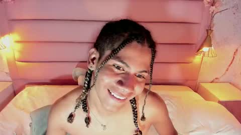 maxim online show from 09-30-25, 03:06