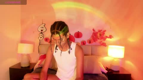 maxim online show from 10-25-25, 03:14