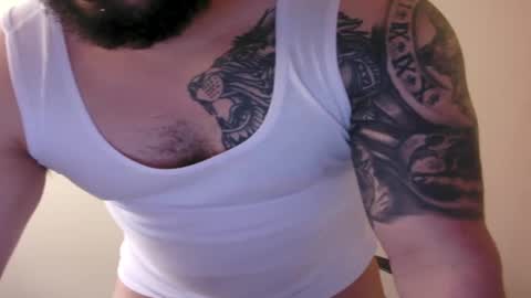 maximiliano_66 online show from 10-04-25, 03:43