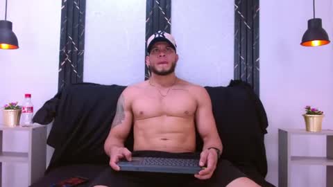 Maximiliano online show from 06-09-26, 07:36