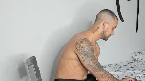 Snapshot of maximo004 chatting on 02-17-26, 04:42 Maximo online show from 02-17-26, 04:42