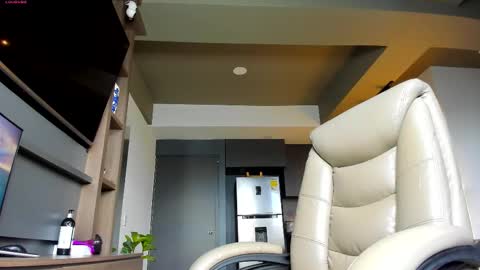 maximo_and_marcelo online show from 11-04-25, 11:09