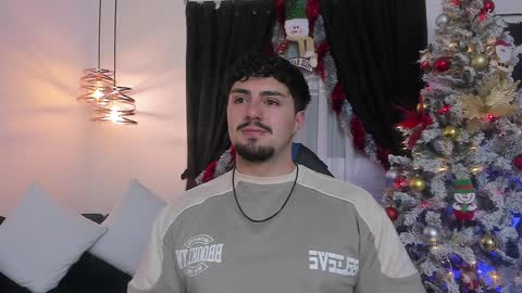 Maximo online show from 12-16-24, 04:13