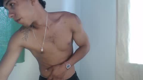 Maximo Aron Vega online show from 12-08-24, 07:54