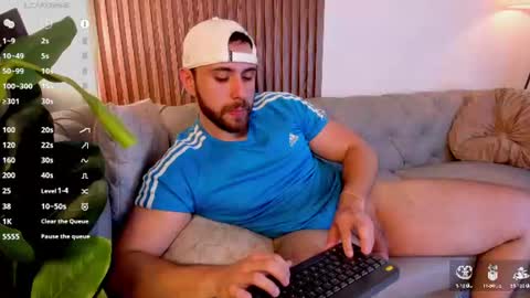 Maximo Wolf online show from 06-14-26, 02:24