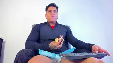 Maximoscott online show from 02-12-25, 11:51