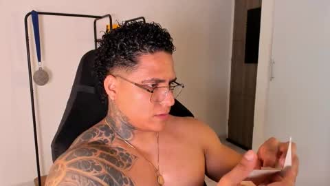 Maximoscott online show from 11-14-25, 12:31