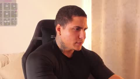 Maximoscott online show from 02-10-26, 07:29