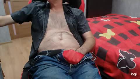 maximus3334 online show from 10-17-25, 09:45