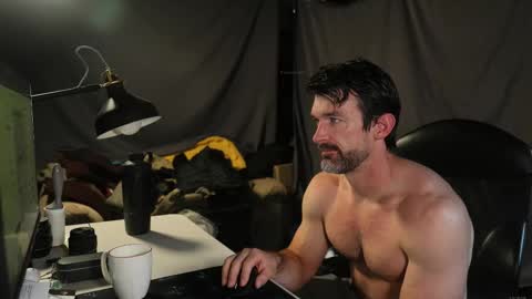 Maximus7871 online show from 10-25-25, 05:08