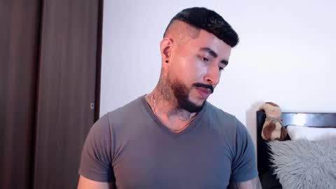 Independent Model online show from 03-03-25, 02:26